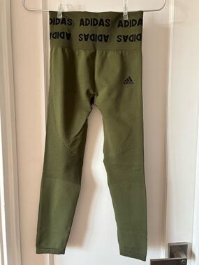 Adidas Aeroknit Wild Pine Khaki 7/8 High Rise Active Leggings